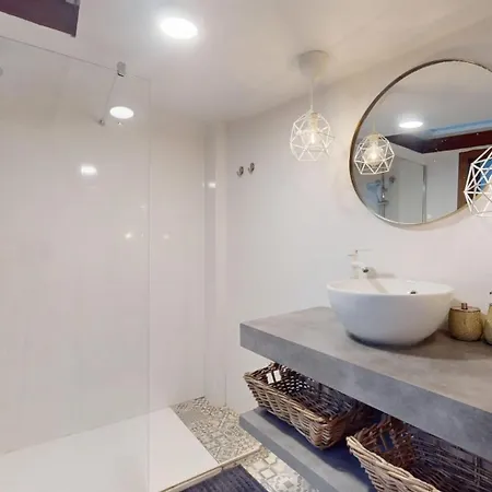 Historic Center Albizuri Residence, Bright, Spacious 3br Ideal For Groups Apartament Bilbao