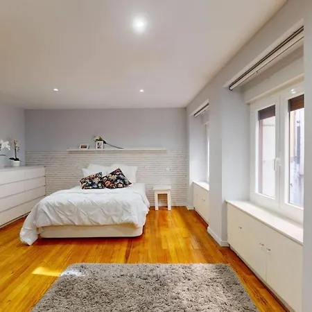 Historic Center Albizuri Residence, Bright, Spacious 3br Ideal For Groups Bilbao