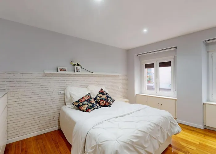 Historic Center Albizuri Residence, Bright, Spacious 3br Ideal For Groups Μπιλμπάο