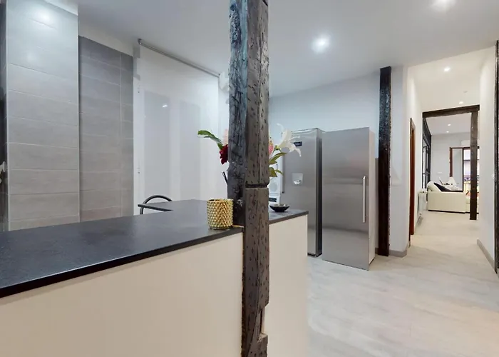 Historic Center Albizuri Residence, Bright, Spacious 3br Ideal For Groups Apartment Bilbao