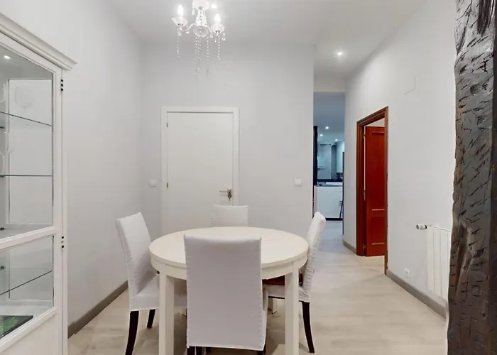 Διαμέρισμα Historic Center Albizuri Residence, Bright, Spacious 3br Ideal For Groups