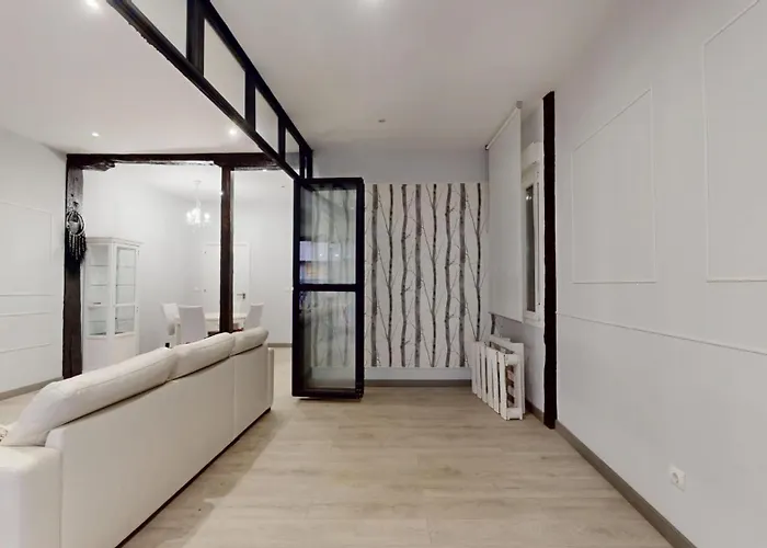 Apartment Historic Center Albizuri Residence, Bright, Spacious 3br Ideal For Groups Bilbao