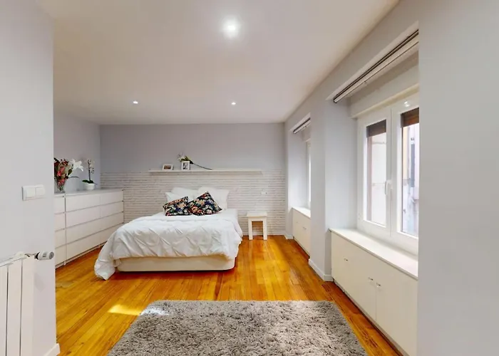 Historic Center Albizuri Residence, Bright, Spacious 3br Ideal For Groups ビルバオ