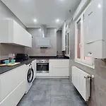 Historic Center Albizuri Residence, Bright, Spacious 3br Ideal For Groups
