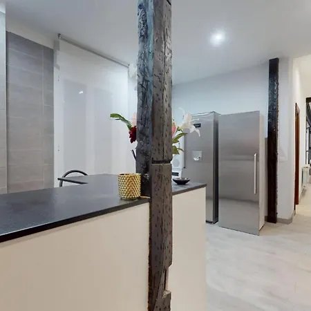 Historic Center Albizuri Residence, Bright, Spacious 3br Ideal For Groups Lägenhet Bilbao