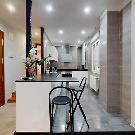 Daire Historic Center Albizuri Residence, Bright, Spacious 3br Ideal For Groups Bilbao